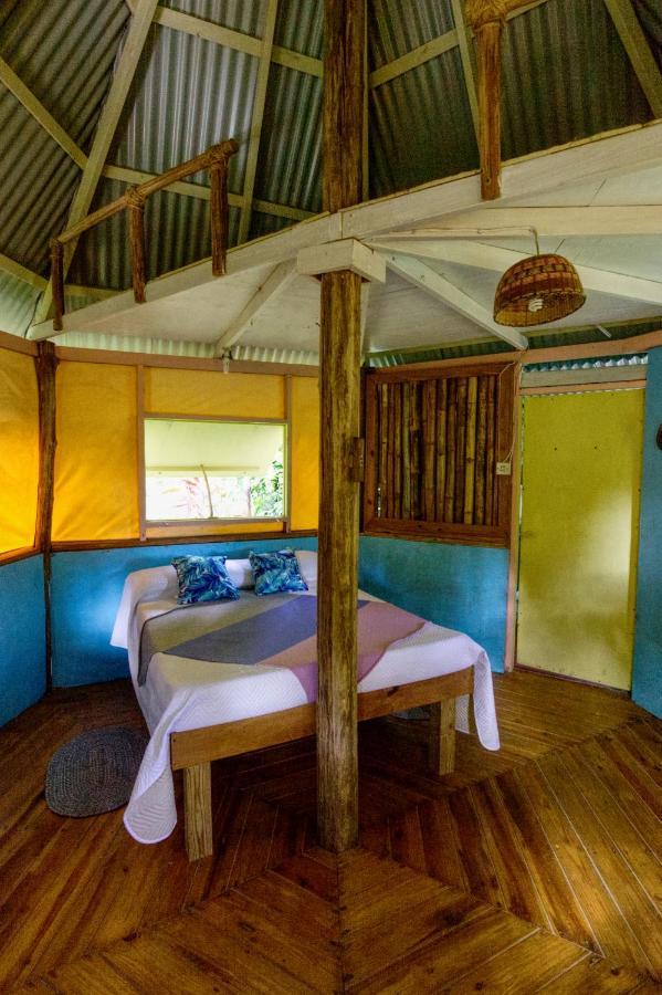 Marigot Roots Jungle Retreatヴィラ エクステリア 写真